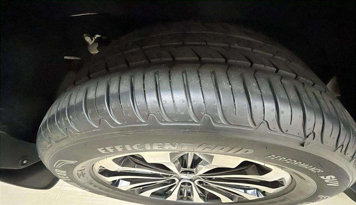 2023 MG GLOSTER SAVVY 2.0 TURBO 7 STR 2WD, Diesel, Automatic, 8,181 km, Right Front Tyre Tread