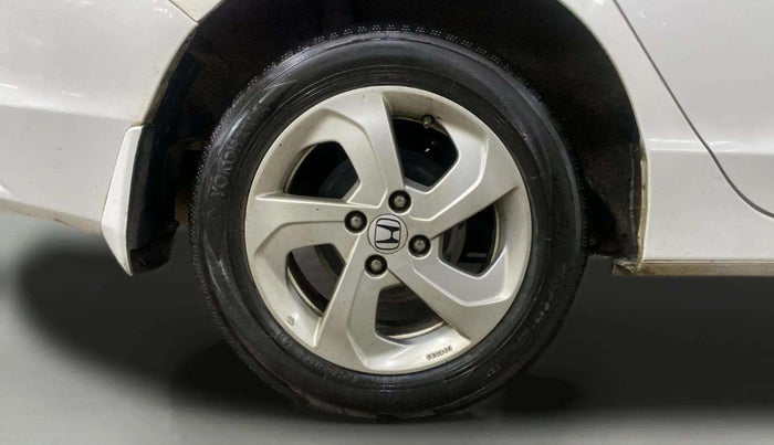 2015 Honda City 1.5L I-VTEC V MT, Petrol, Manual, 1,19,662 km, Right Rear Wheel