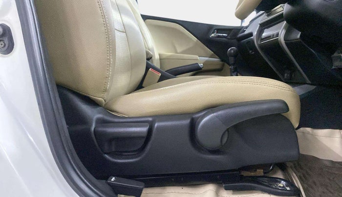 2015 Honda City 1.5L I-VTEC V MT, Petrol, Manual, 1,19,662 km, Driver Side Adjustment Panel