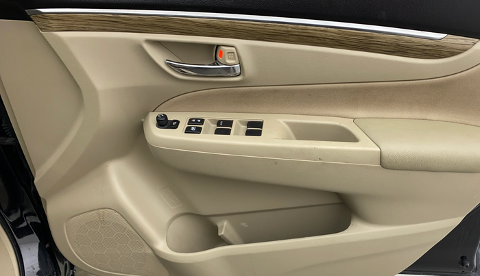 2022 Maruti Ciaz ZETA 1.5 SHVS MT PETROL, Petrol, Manual, 27,421 km, Driver Side Door Panels Control