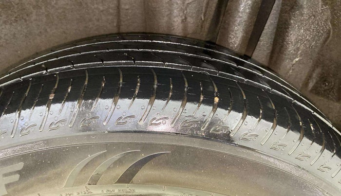2023 Maruti BREZZA ZXI + AT SMART HYBRID, Petrol, Automatic, 13,976 km, Left Rear Tyre Tread