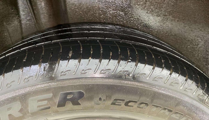 2023 Maruti BREZZA ZXI + AT SMART HYBRID, Petrol, Automatic, 13,976 km, Right Rear Tyre Tread