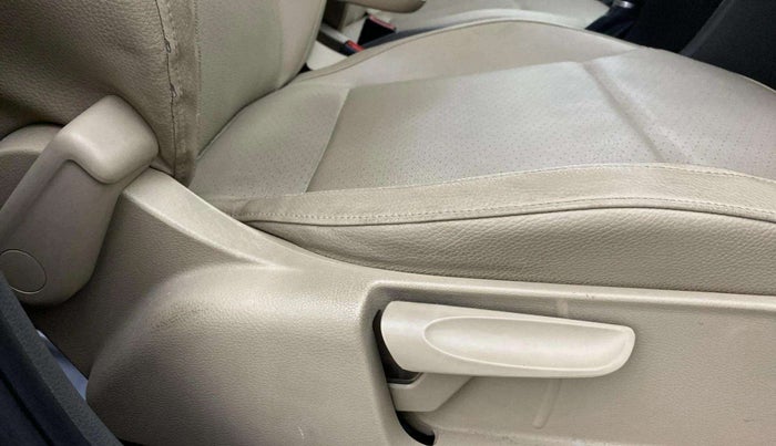 2017 Volkswagen Vento HIGHLINE 1.5 AT, Diesel, Automatic, 85,183 km, Driver Side Adjustment Panel