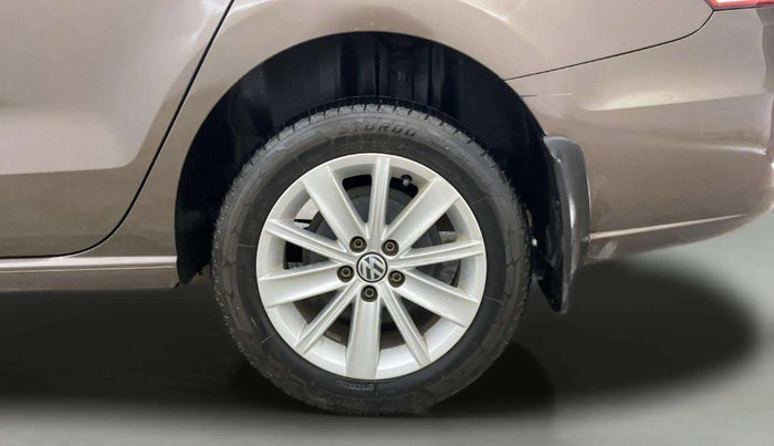 2017 Volkswagen Vento HIGHLINE 1.5 AT, Diesel, Automatic, 85,183 km, Left Rear Wheel