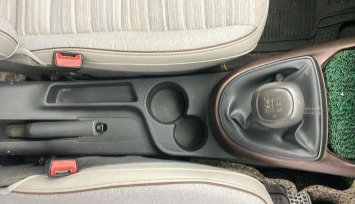 2021 Hyundai AURA S 1.2 CNG, CNG, Manual, 26,505 km, Gear Lever