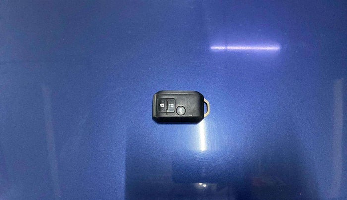 2017 Maruti Dzire ZXI PLUS, Petrol, Manual, 34,254 km, Key Close Up