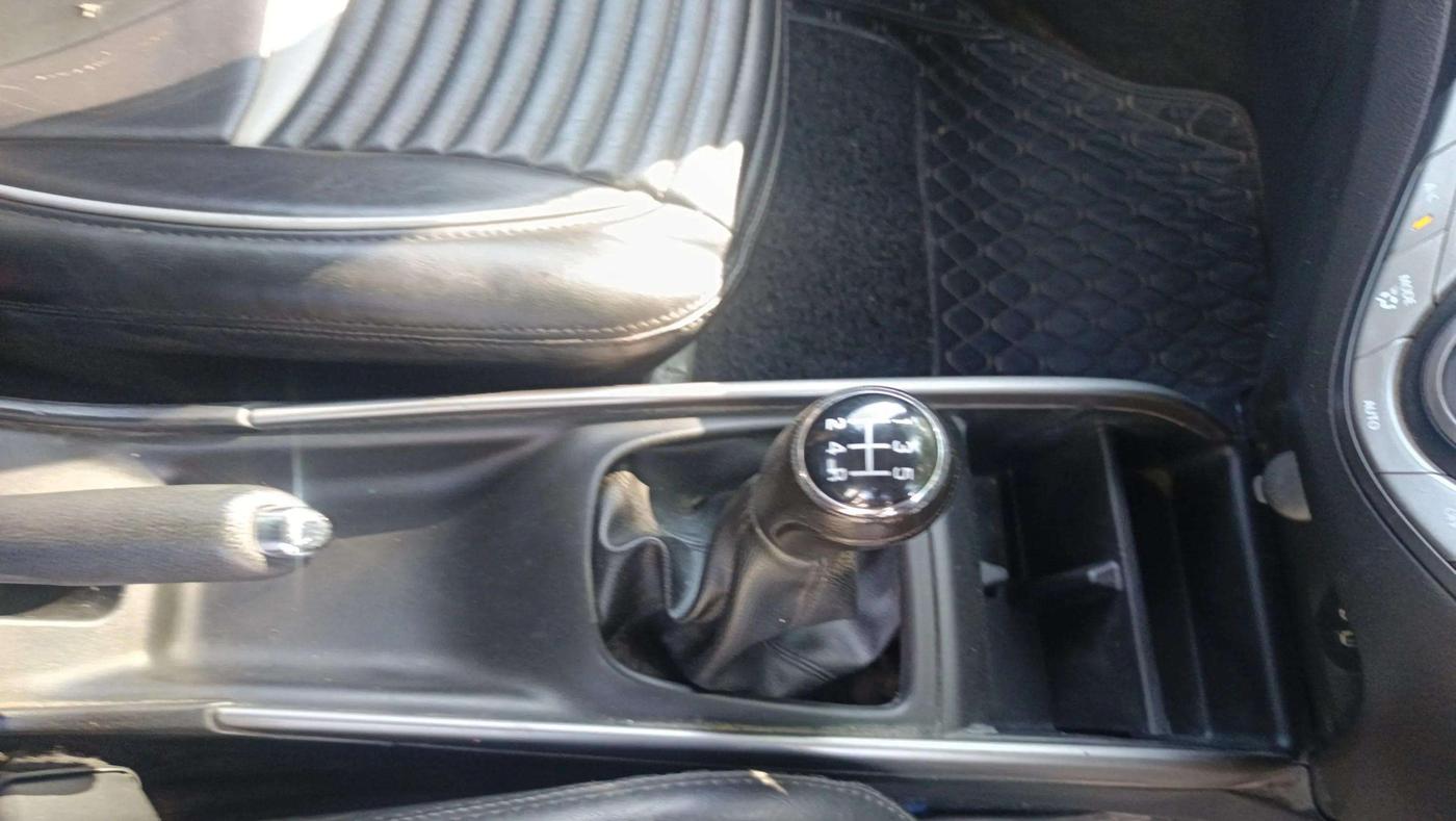 2021 Maruti Baleno DELTA PETROL 1.2, Petrol, Manual, 67,839 km, Gear Lever