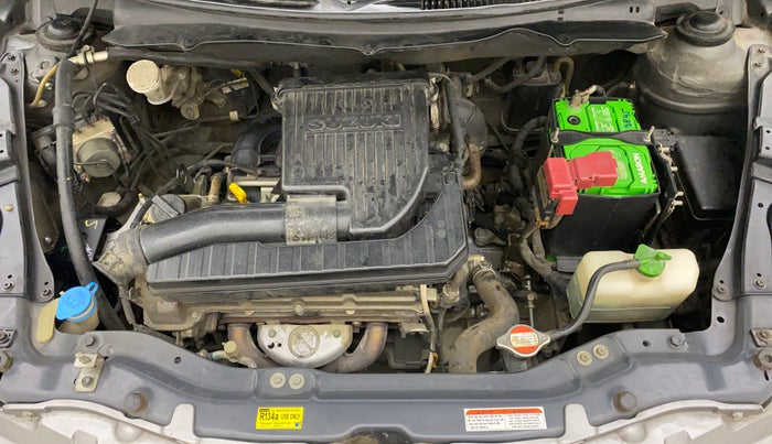 2013 Maruti Swift ZXI, Petrol, Manual, 97,672 km, Open Bonet