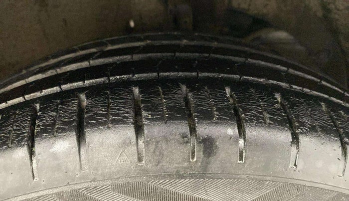 2022 Maruti Baleno ZETA 1.2 AGS, Petrol, Automatic, 32,526 km, Right Front Tyre Tread