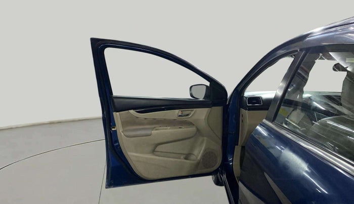 2017 Maruti Ciaz DELTA 1.4 MT PETROL, Petrol, Manual, 1,27,182 km, LHS Front Door