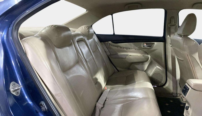 2017 Maruti Ciaz DELTA 1.4 MT PETROL, Petrol, Manual, 1,27,182 km, Right Side Rear Door Cabin