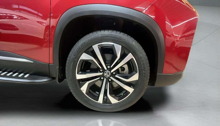 2024 MG HECTOR SAVVY PRO 1.5 TURBO CVT PETROL, Petrol, Automatic, 4,730 km, Right Front Wheel