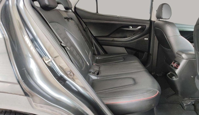 2021 Hyundai Creta SX (O) 1.4 TURBO DCT, Petrol, Automatic, 52,589 km, Right Side Rear Door Cabin