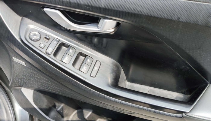2021 Hyundai Creta SX (O) 1.4 TURBO DCT, Petrol, Automatic, 52,589 km, Driver Side Door Panels Control