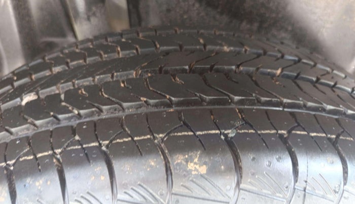 2023 Maruti Grand Vitara SIGMA SMART HYBRID, Petrol, Manual, 53,055 km, Right Rear Tyre Tread