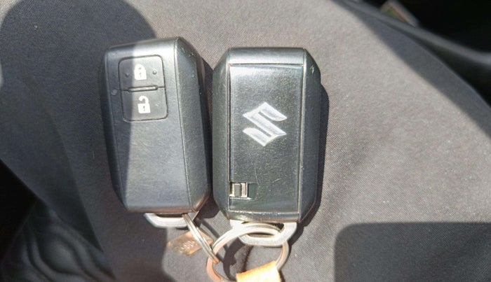 2023 Maruti Grand Vitara SIGMA SMART HYBRID, Petrol, Manual, 53,055 km, Key Close Up
