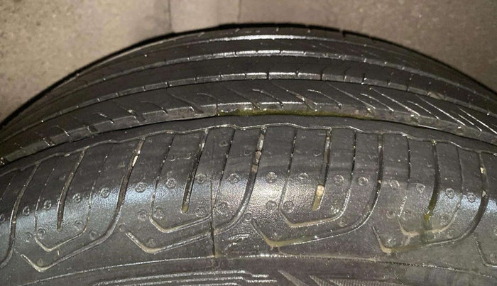 2016 Ford Ecosport TITANIUM 1.5L PETROL, Petrol, Manual, 35,102 km, Right Rear Tyre Tread