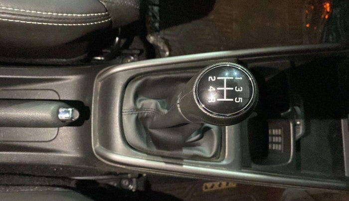 2022 Maruti XL6 ALPHA PLUS MT, Petrol, Manual, 12,251 km, Gear Lever