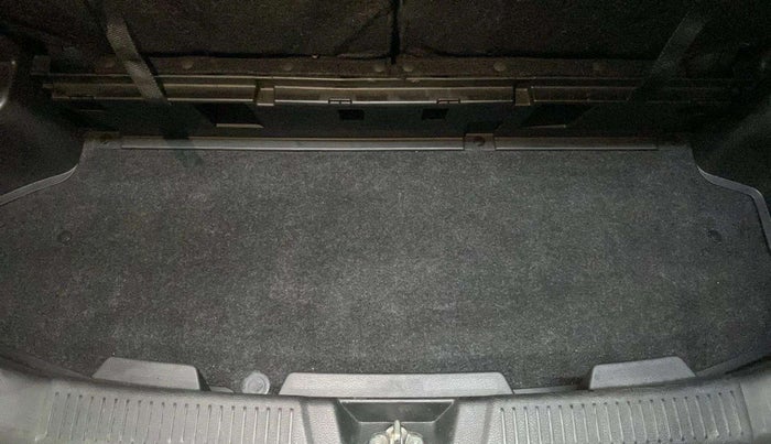 2022 Maruti XL6 ALPHA PLUS MT, Petrol, Manual, 12,251 km, Boot Inside
