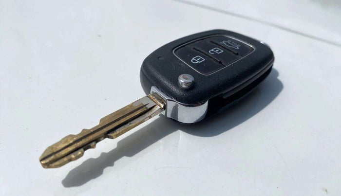 2019 Hyundai GRAND I10 NIOS SPORTZ AMT 1.2 KAPPA VTVT, Petrol, Automatic, 44,778 km, Key Close Up