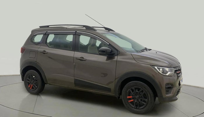 2022 Renault TRIBER RXT LIMITED EDITION, Petrol, Manual, 43,016 km, Right Front Diagonal