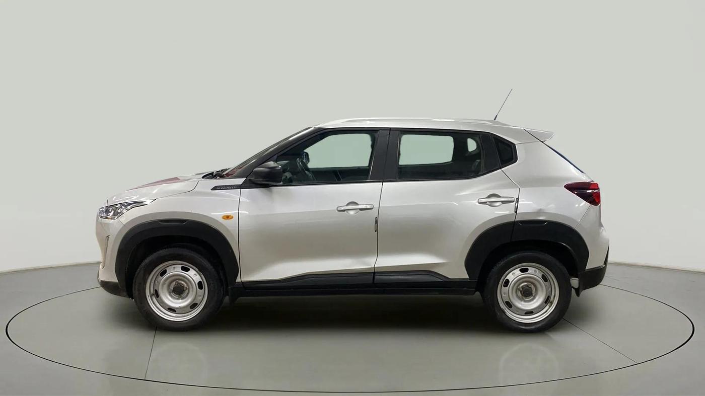 2021 Nissan MAGNITE XE, CNG, Manual, 51,906 km, Left Side