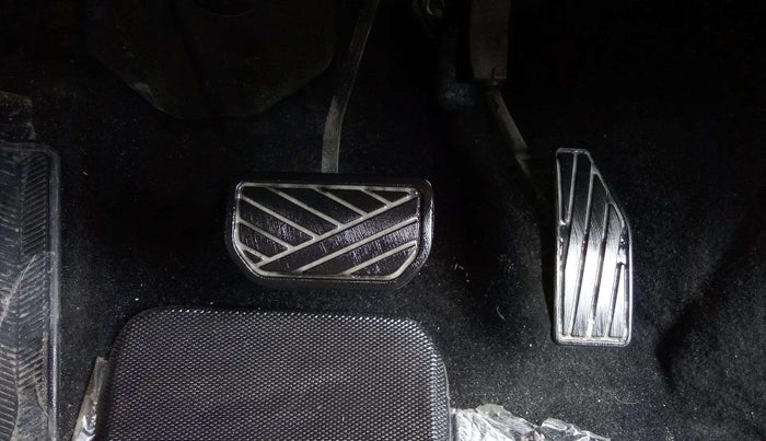2023 Maruti Baleno ALPHA 1.2 AGS, Petrol, Automatic, 7,068 km, Pedals