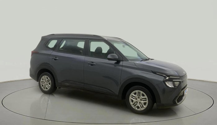 2022 KIA CARENS PRESTIGE 1.5 PETROL 7 STR, Petrol, Manual, 39,352 km, Right Front Diagonal