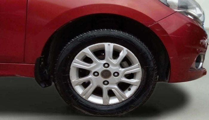 2017 Tata Tiago XZ PETROL, Petrol, Manual, 1,05,299 km, Right Front Wheel