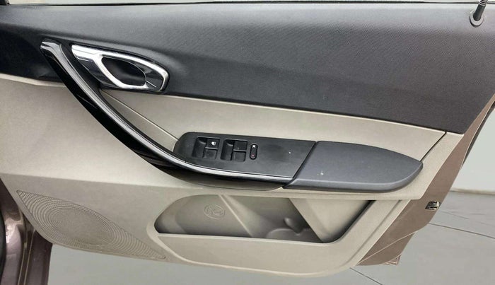 2019 Tata Tiago XZ PLUS PETROL, Petrol, Manual, 40,475 km, Driver Side Door Panels Control