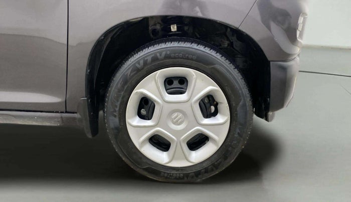 2021 Maruti S PRESSO VXI PLUS AMT, Petrol, Automatic, 37,353 km, Right Front Wheel