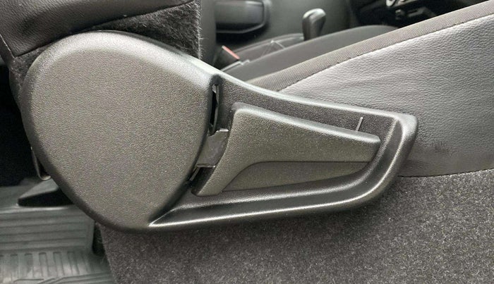 2021 Maruti S PRESSO VXI PLUS AMT, Petrol, Automatic, 37,353 km, Driver Side Adjustment Panel