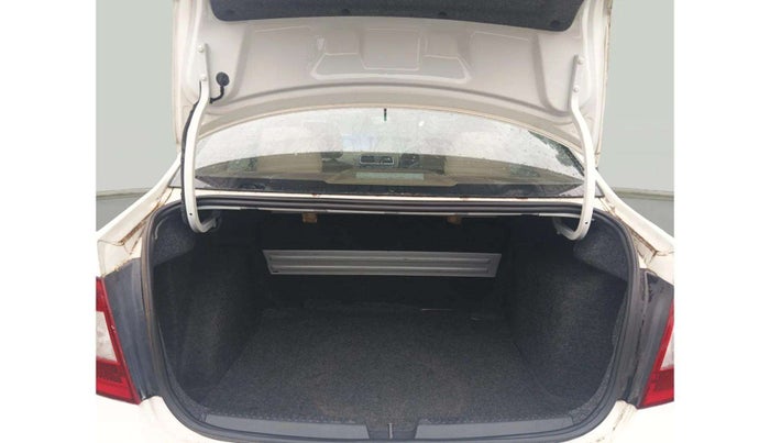 2016 Skoda Rapid 1.5 TDI CR STYLE PLUS AT, Diesel, Automatic, 85,992 km, Boot Door Open