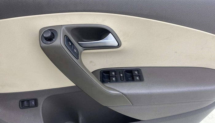 2015 Volkswagen Vento HIGHLINE PETROL AT, Petrol, Automatic, 39,366 km, Driver Side Door Panels Control