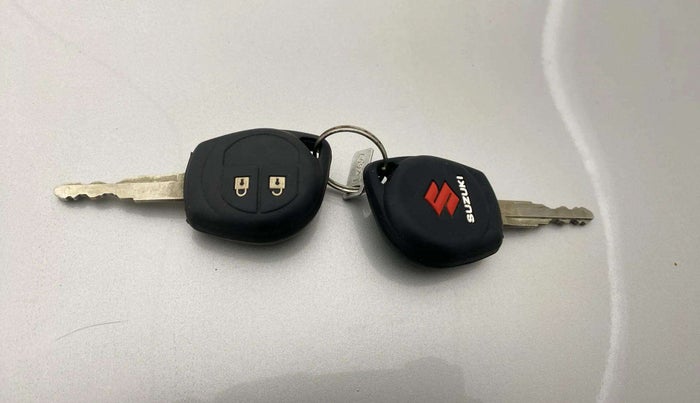 2019 Maruti Dzire VXI AMT, Petrol, Automatic, 35,598 km, Key Close Up
