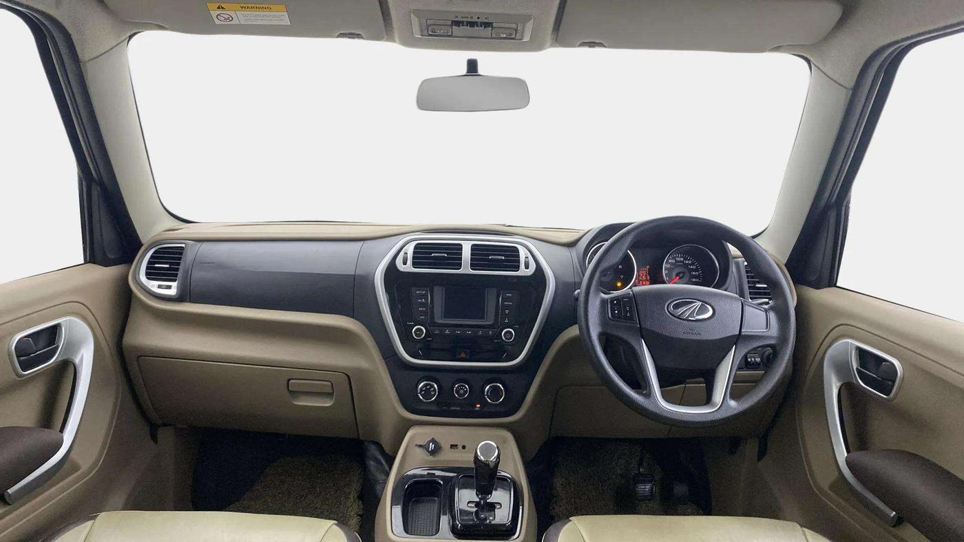 2016 Mahindra TUV300 T8 AMT, Diesel, Automatic, 91,824 km, Dashboard