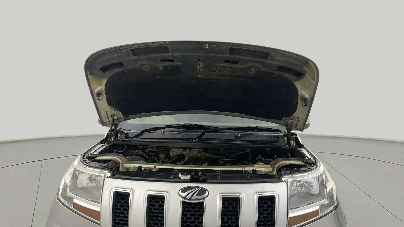 2016 Mahindra TUV300 T8 AMT, Diesel, Automatic, 91,824 km, Open Bonet