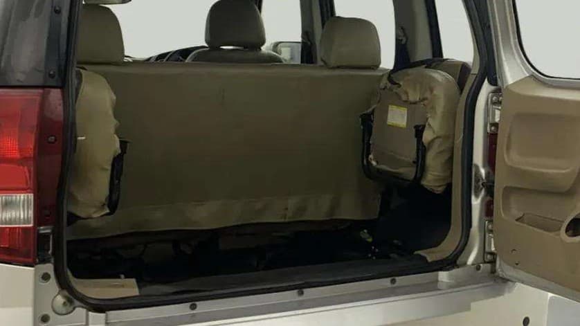 2016 Mahindra TUV300 T8 AMT, Diesel, Automatic, 91,824 km, Boot Inside