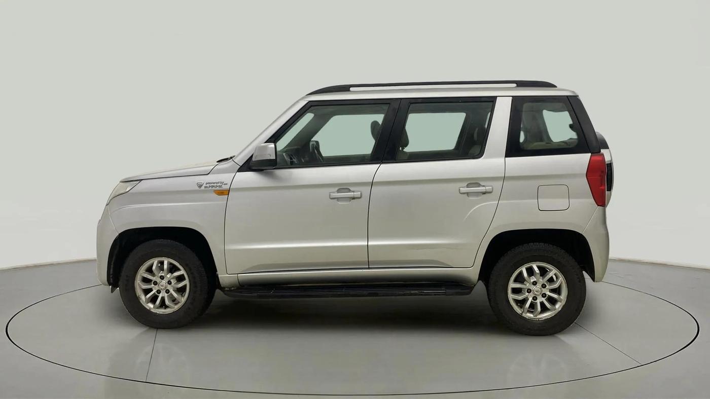 2016 Mahindra TUV300 T8 AMT, Diesel, Automatic, 91,824 km, Left Side