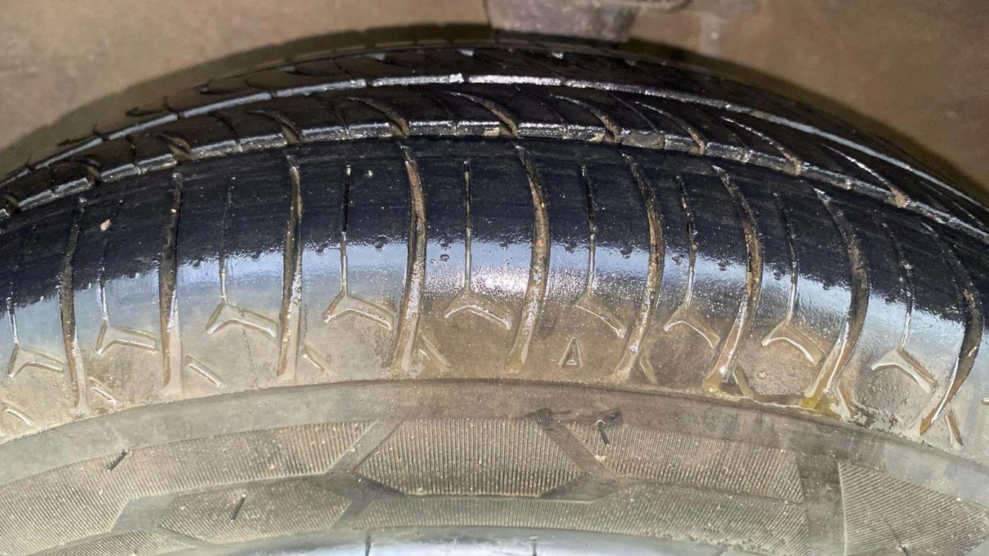 2015 Maruti Alto 800 LXI, Petrol, Manual, 41,672 km, Left Front Tyre Tread