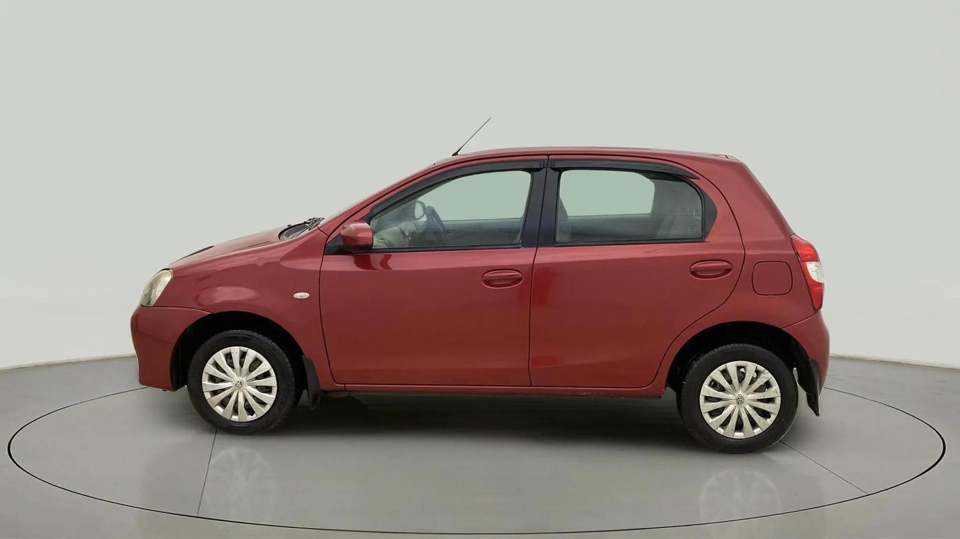 2013 Toyota Etios Liva G, Petrol, Manual, 78,202 km, Left Side