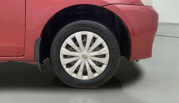2013 Toyota Etios Liva G, Petrol, Manual, 78,202 km, Right Front Wheel