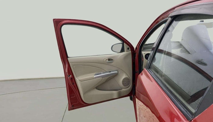 2013 Toyota Etios Liva G, Petrol, Manual, 78,202 km, LHS Front Door