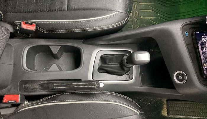 2022 Nissan MAGNITE XV PREMIUM TURBO CVT, Petrol, Automatic, 18,051 km, Gear Lever