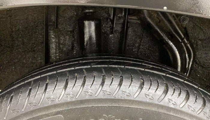 2022 Nissan MAGNITE XV PREMIUM TURBO CVT, Petrol, Automatic, 18,051 km, Right Rear Tyre Tread