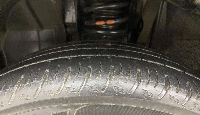 2022 Nissan MAGNITE XV PREMIUM TURBO CVT, Petrol, Automatic, 18,051 km, Left Front Tyre Tread