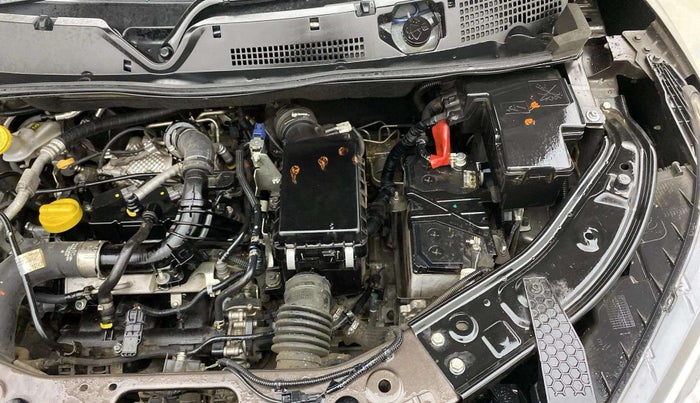 2022 Nissan MAGNITE XV PREMIUM TURBO CVT, Petrol, Automatic, 18,051 km, Engine View - Left