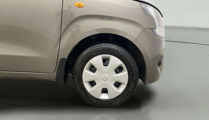 2021 Maruti New Wagon-R VXI 1.2, Petrol, Manual, 15,223 km, Right Front Wheel