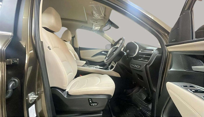 2023 MG HECTOR SHARP PRO 1.5 PETROL TURBO CVT PETROL, Petrol, Automatic, 3,394 km, Right Side Front Door Cabin