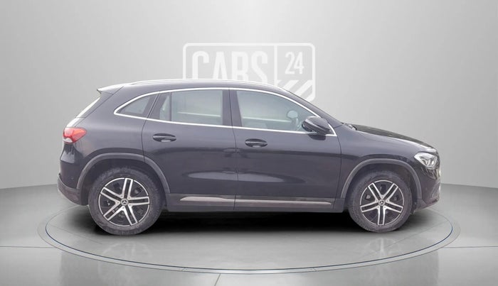 2022 Mercedes Benz GLA Class 220d, Diesel, Automatic, 17,328 km, Right Side View